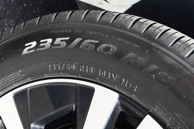 2024 Volvo XC60 B5 Core