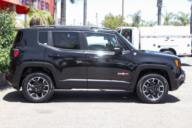 2023 Jeep Renegade Trailhawk