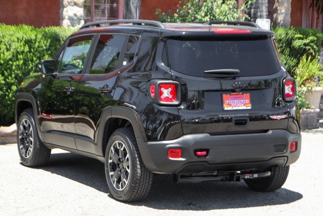 2023 Jeep Renegade Trailhawk