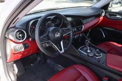 2019 Alfa Romeo Giulia Base