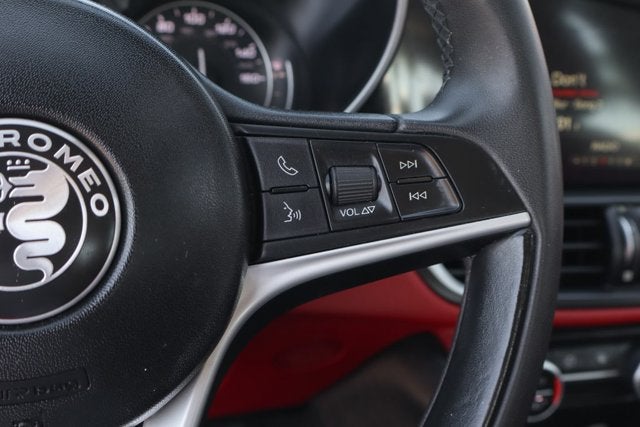 2019 Alfa Romeo Giulia Base