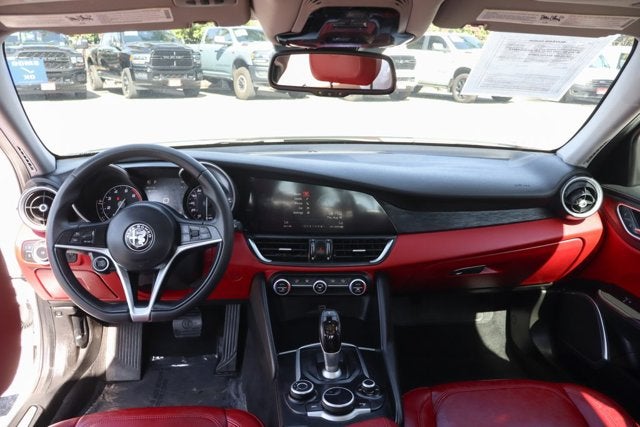 2019 Alfa Romeo Giulia Base