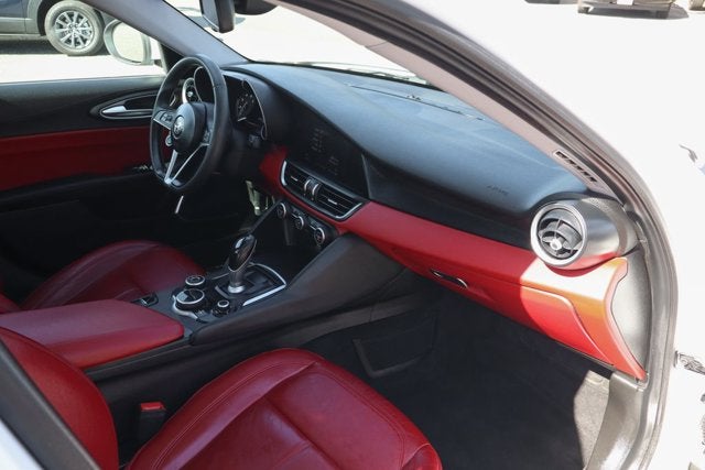 2019 Alfa Romeo Giulia Base