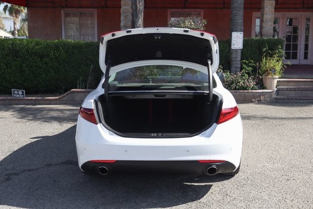 2019 Alfa Romeo Giulia Base
