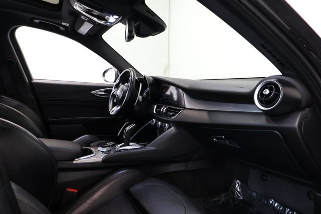 2023 Alfa Romeo Giulia Veloce