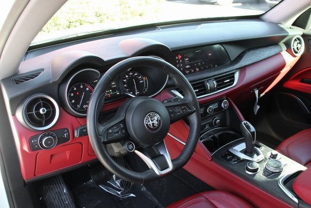 2021 Alfa Romeo Stelvio Sprint