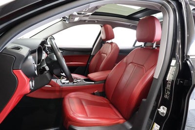 2020 Alfa Romeo Stelvio Base