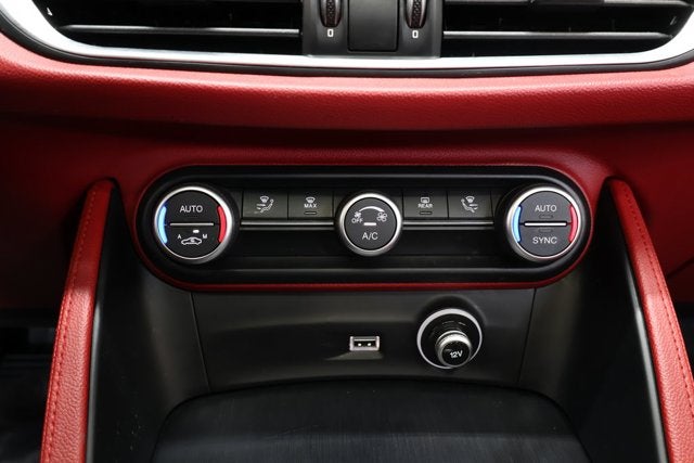 2020 Alfa Romeo Stelvio Base