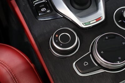 2020 Alfa Romeo Stelvio Base